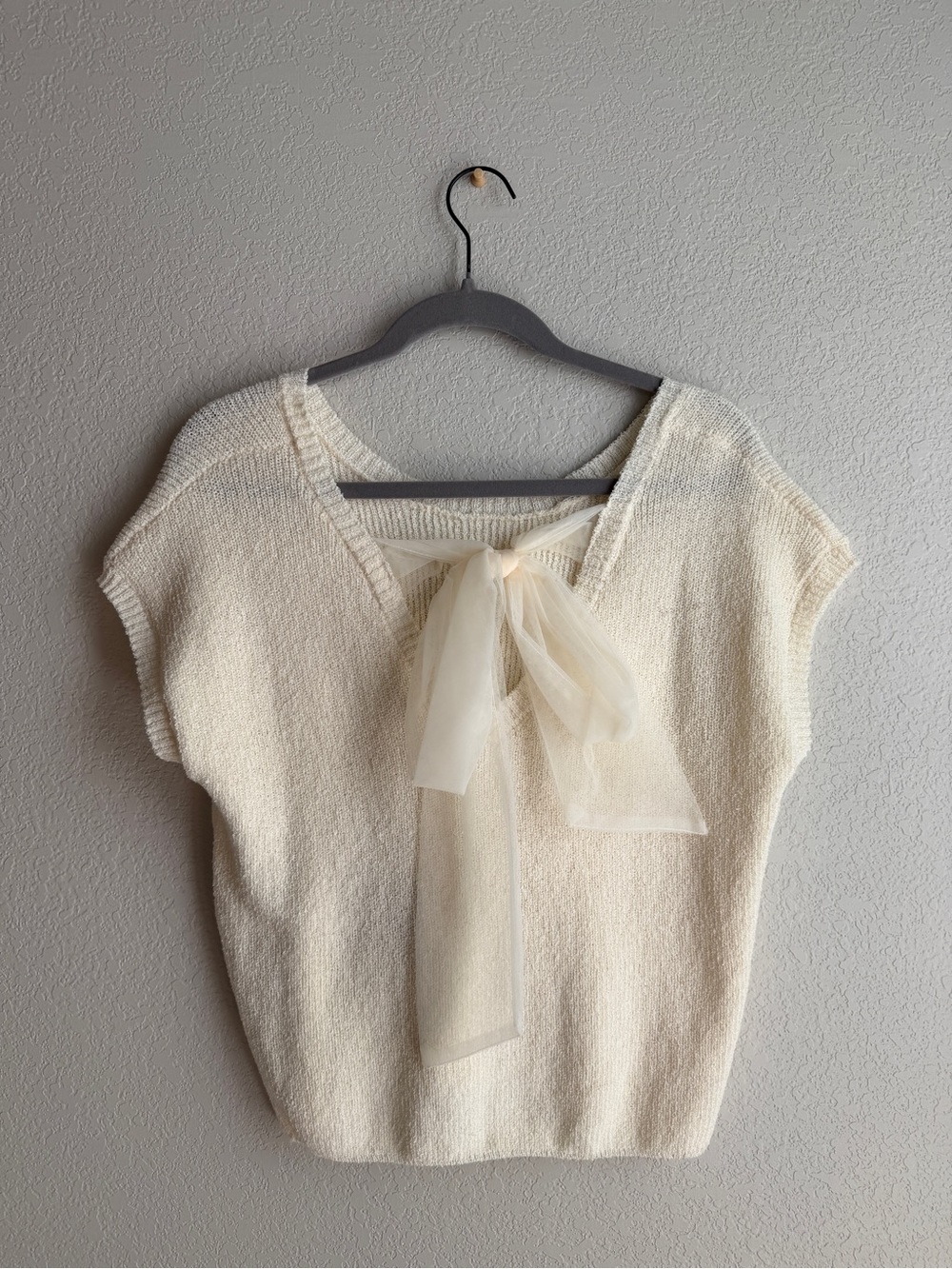 Blu Pepper Cream Short-Sleeve Scoop Neck Knit Top